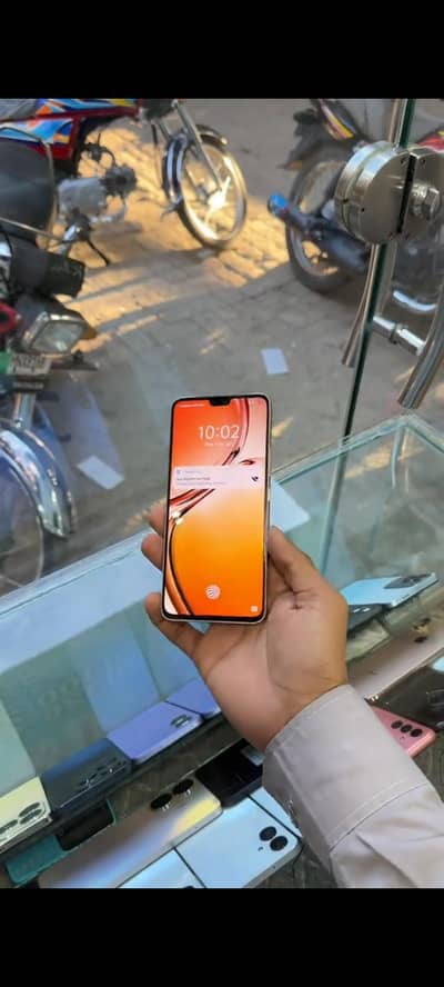 Vivo V23 iPhone k sath exchange kr loga