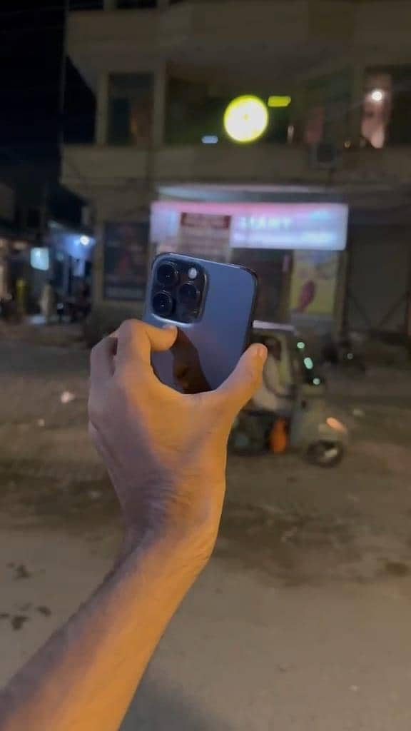 Apple iPhone 13 Pro 1
