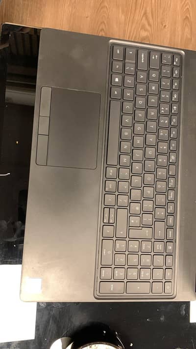 Dell 7560   Ci7/11th. (H)  64/512  4gb card