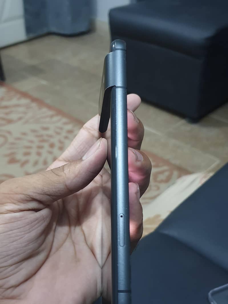 Google Pixel 8 2