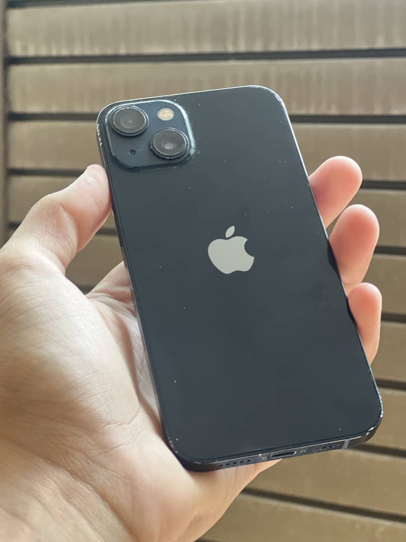 Apple iPhone 13 1