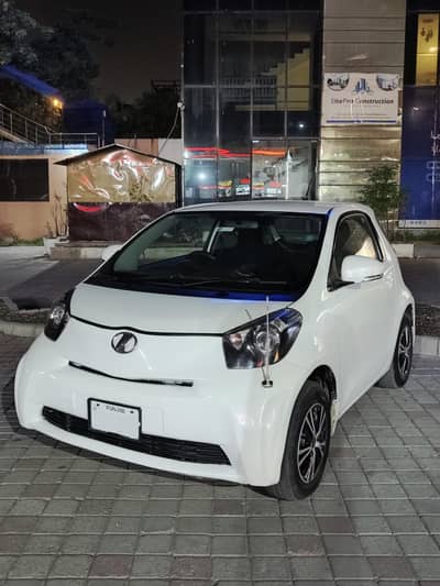 Toyota iQ 2009