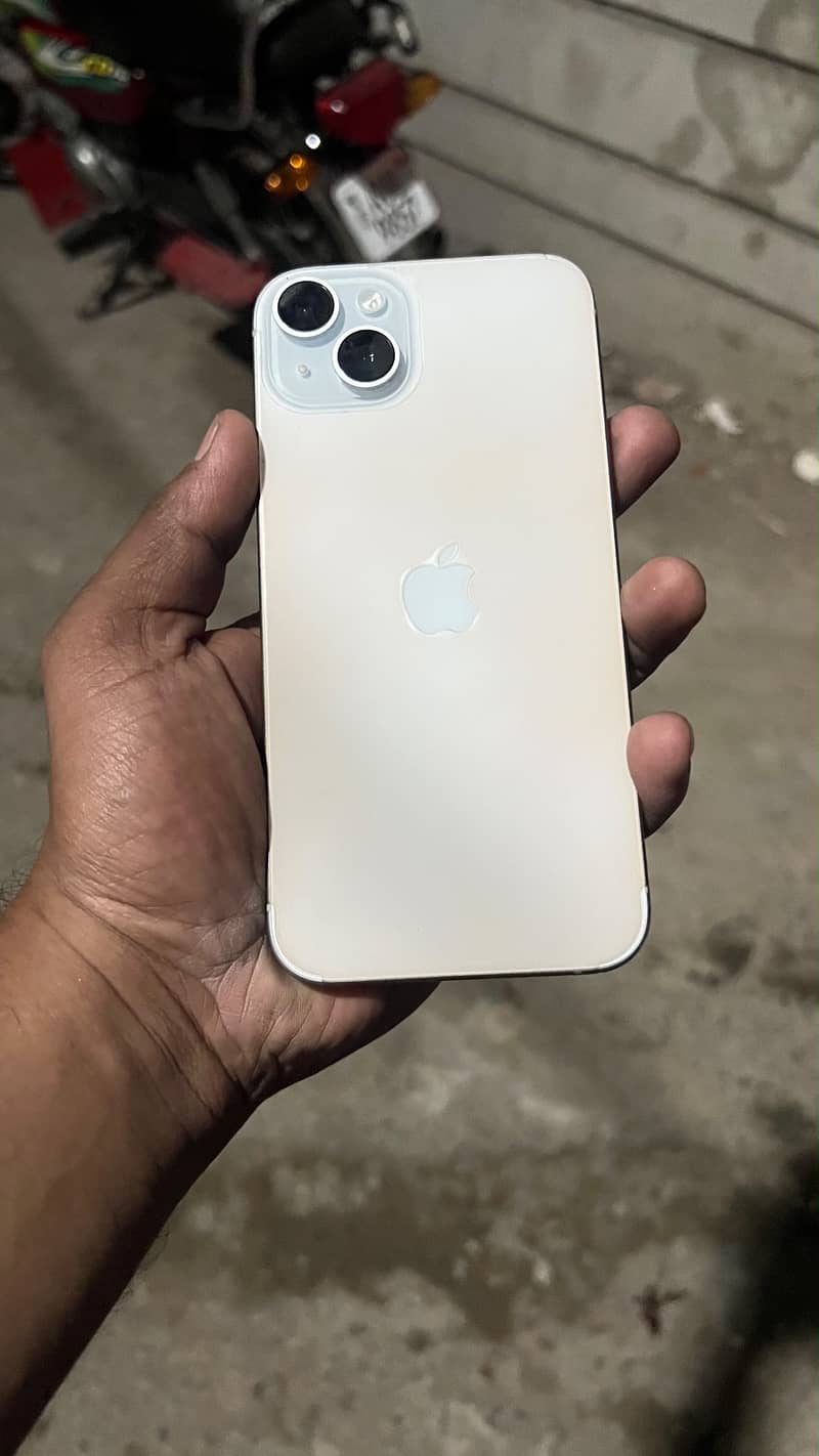 Apple iPhone 15 plus 6