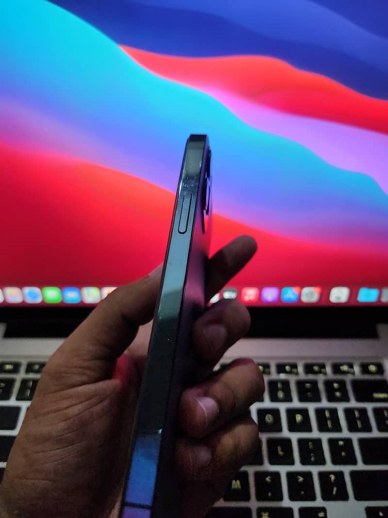 Apple iPhone 12 Pro 2