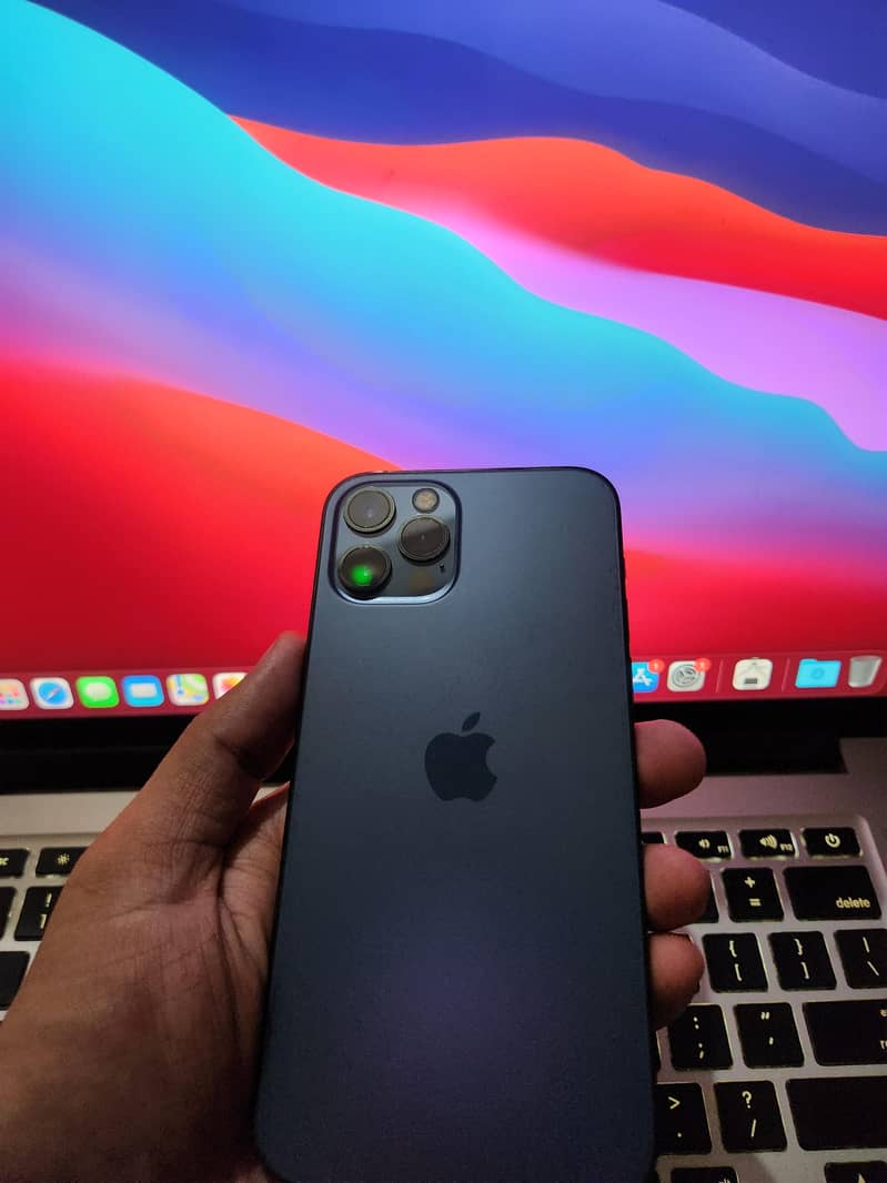 Apple iPhone 12 Pro 3
