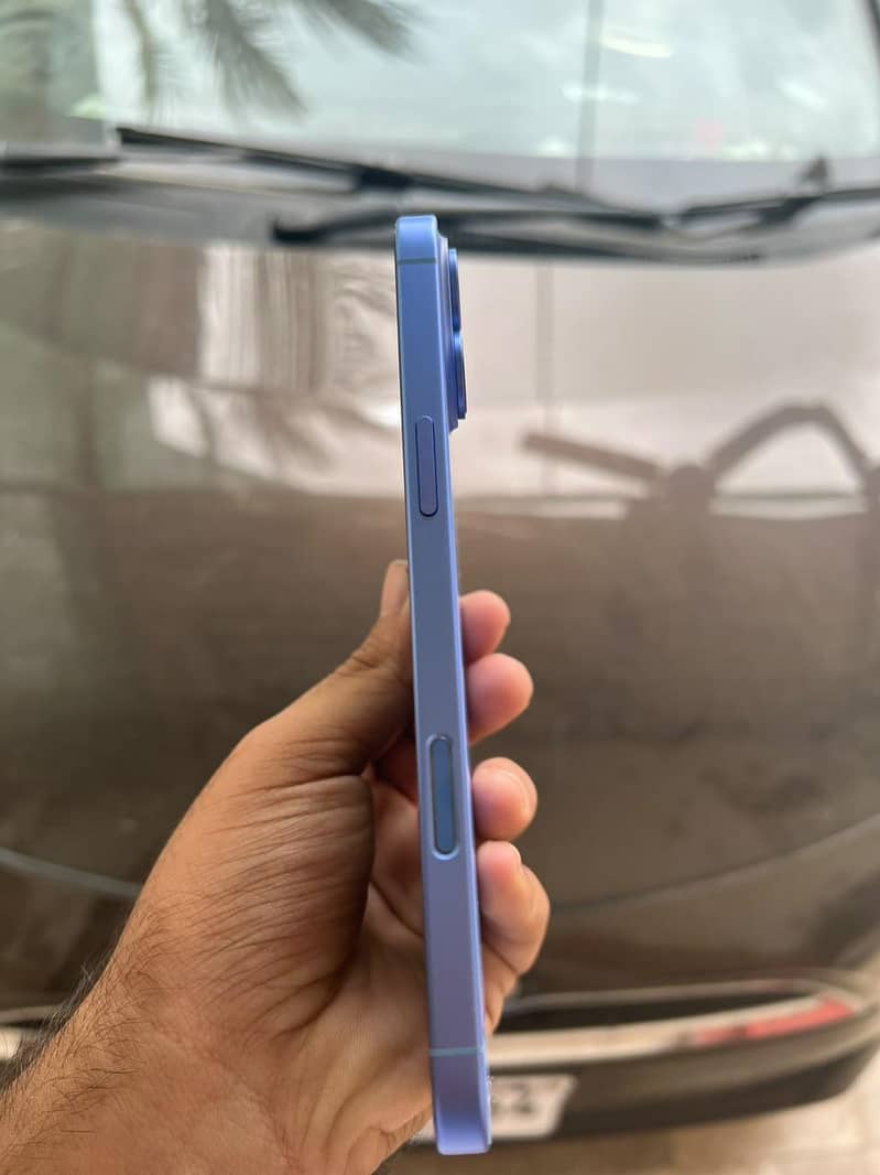 Apple iPhone 16 Plus 1