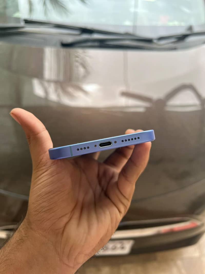Apple iPhone 16 Plus 3