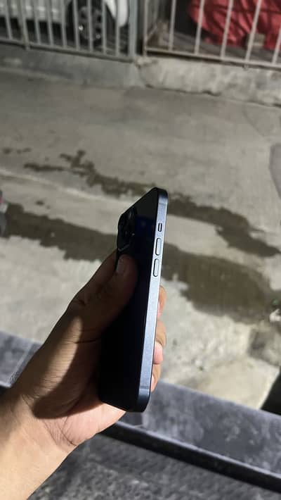 Apple iPhone 14