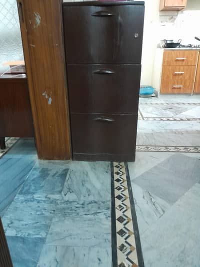 cabinet brown colour