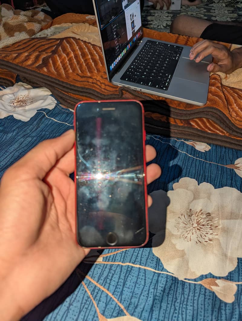 Apple iPhone SE 3