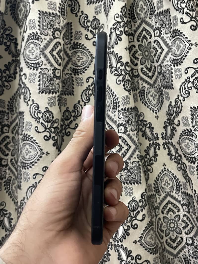Apple iPhone 16 Plus 5