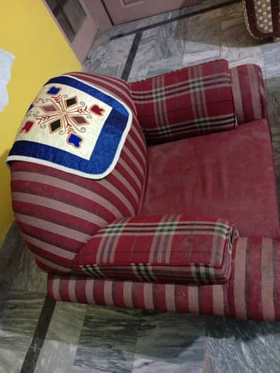 5 seater sofa set available
