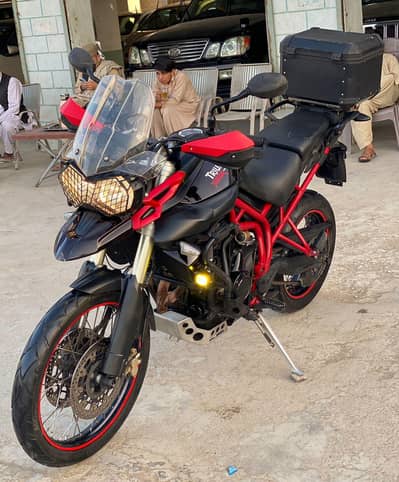 triumph tiger xc 800cc