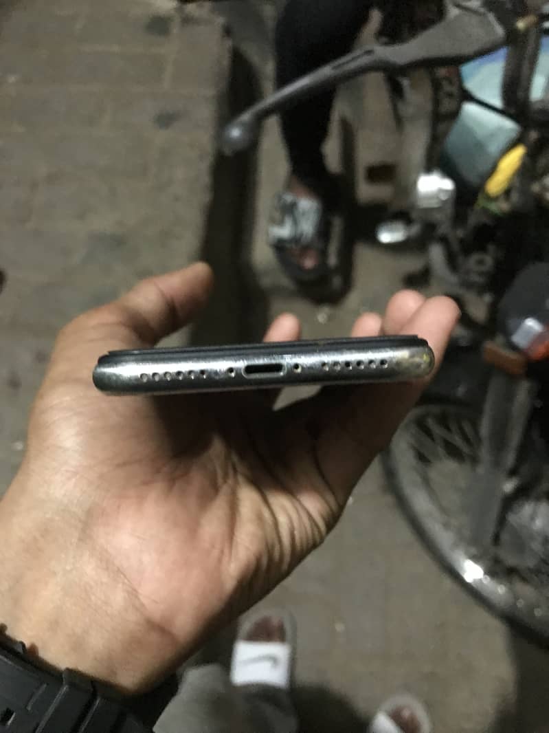 Apple iPhone X 2