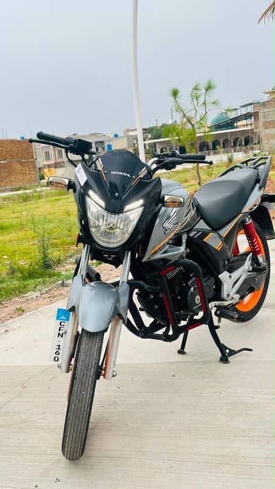 low millage cb 150f 2022 model . . special edition