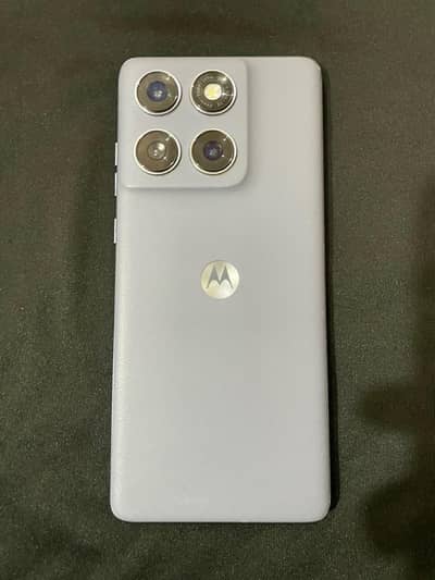 Motorola Edge