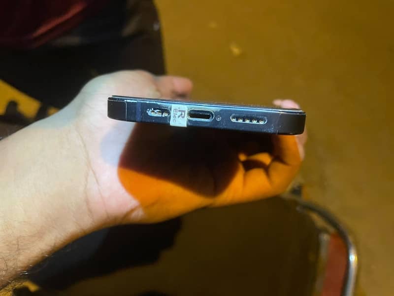 Apple iPhone 13 3