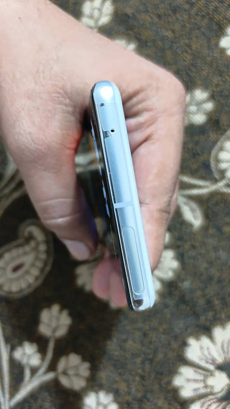 Google Pixel 7 Pro 4