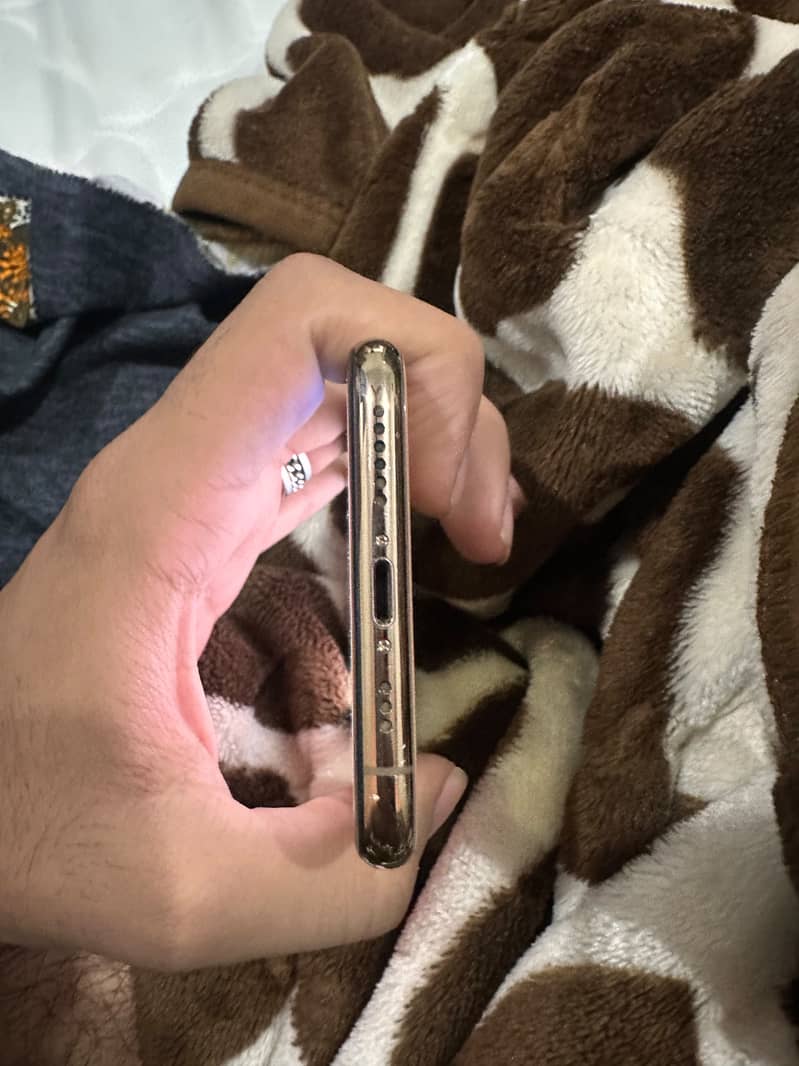 Apple iPhone XS 2