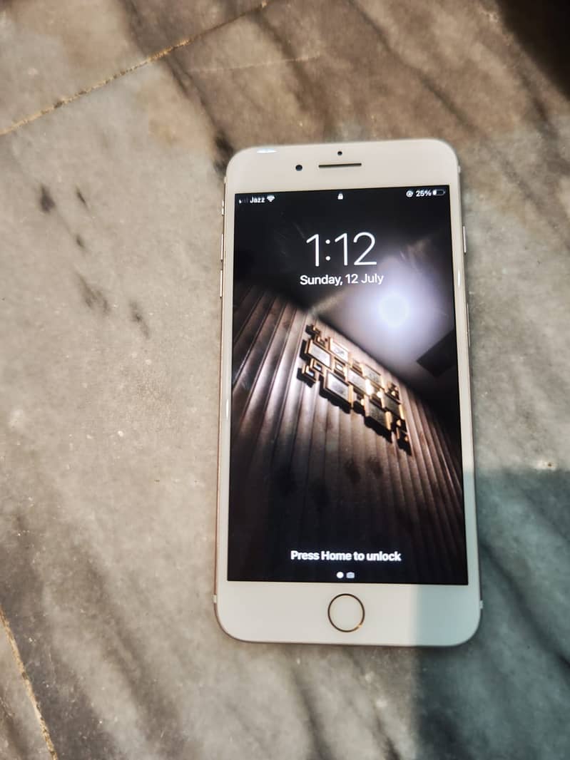 Apple iPhone 7 Plus 2