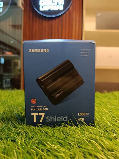 4TB External SSD Samsung T7 Shield Open box 100% Health