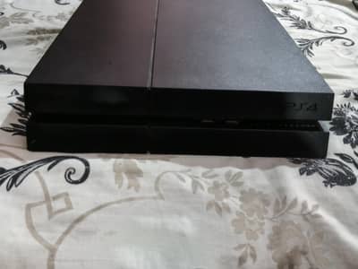 Play station 4 fat  9.0 jailbreak in good condition