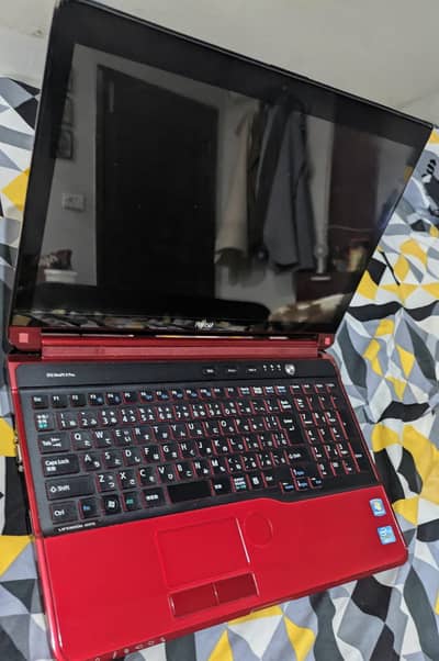 Fujitsu Laptop Core i7 (2nd Gen) - Fast Processing & 128GB SSD