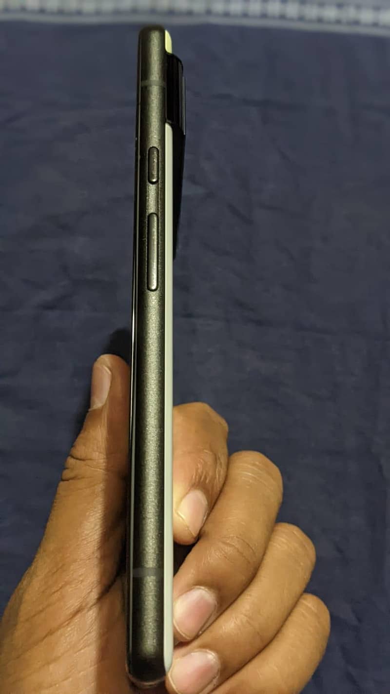 Google Pixel 6 4