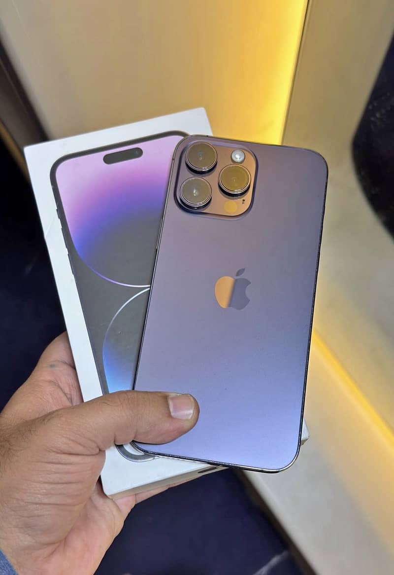 Apple iPhone 14 Pro Max 0
