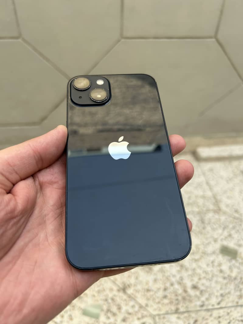 Apple iPhone 13 0