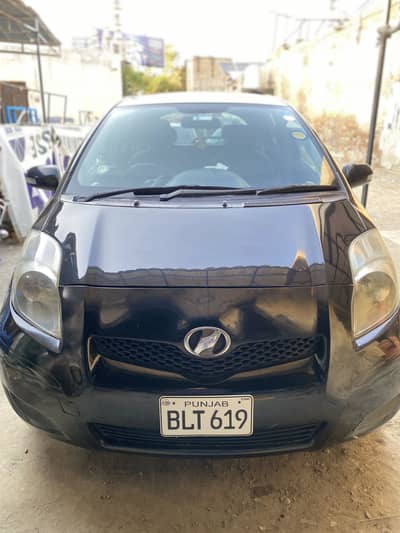 Toyota Vitz 2010