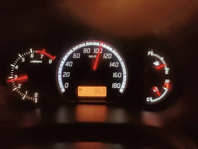 Suzuki Swift DLX 2015 december end almost Total Genuine