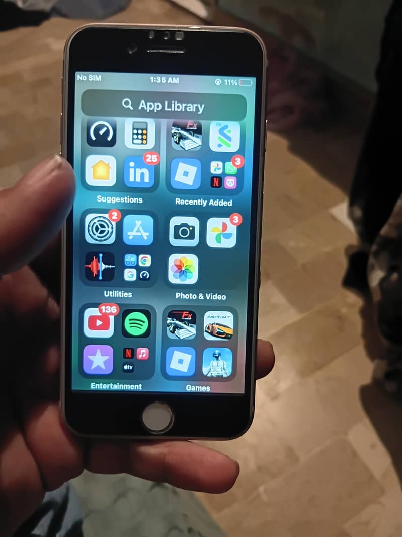 Apple iPhone 7 5