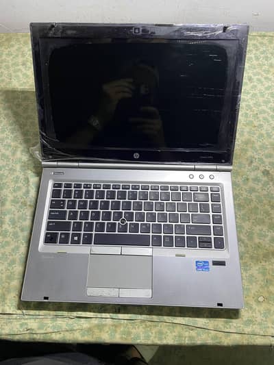 Core i5 2nd generation HP Elite Book 8470 4/320gb