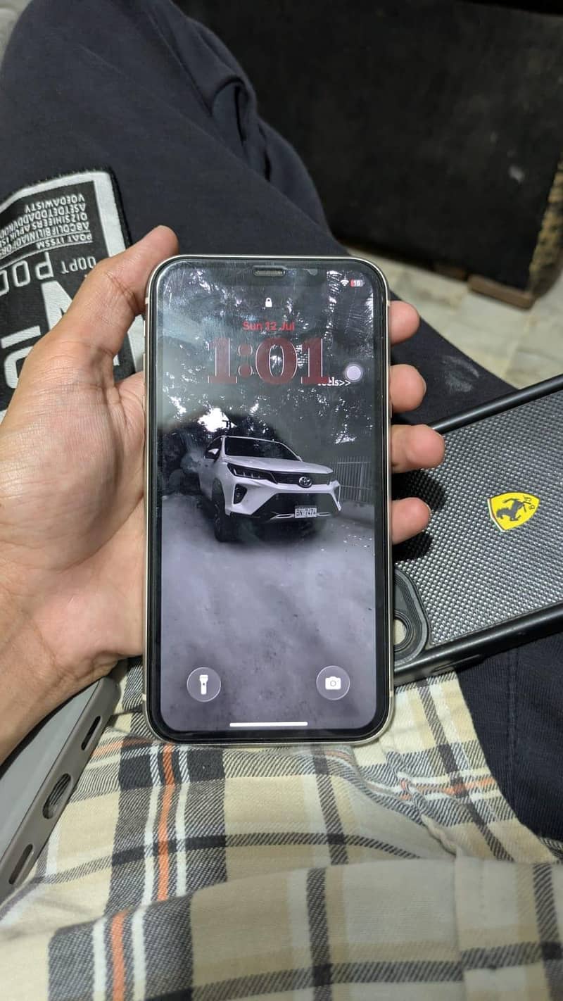 Apple iPhone 11 5