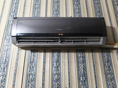 Gree inveter 1ton