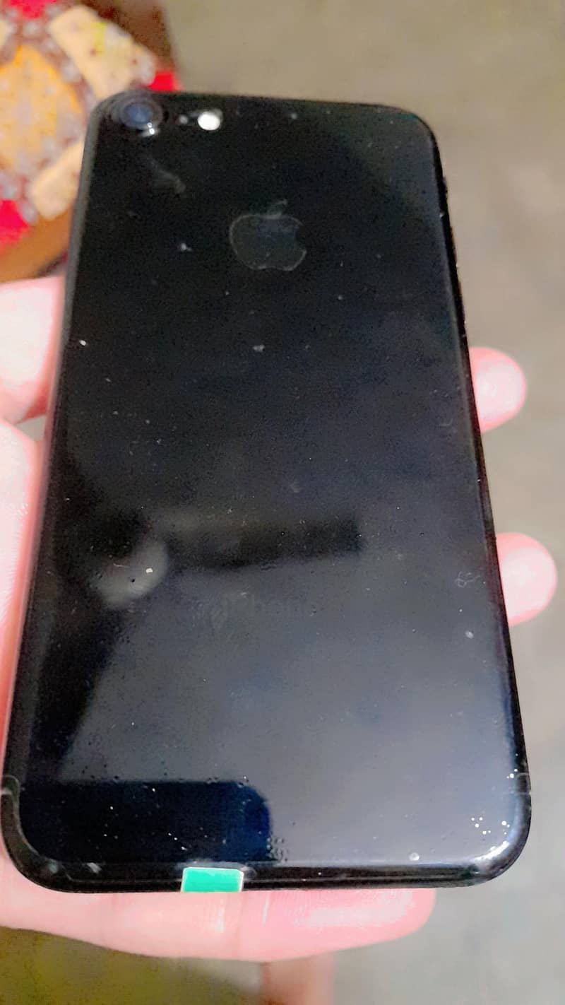 Apple iPhone 7 1
