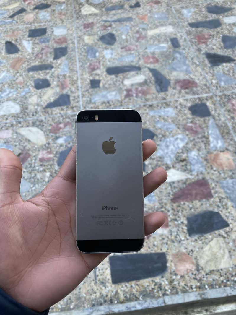 Apple iPhone 5s 3