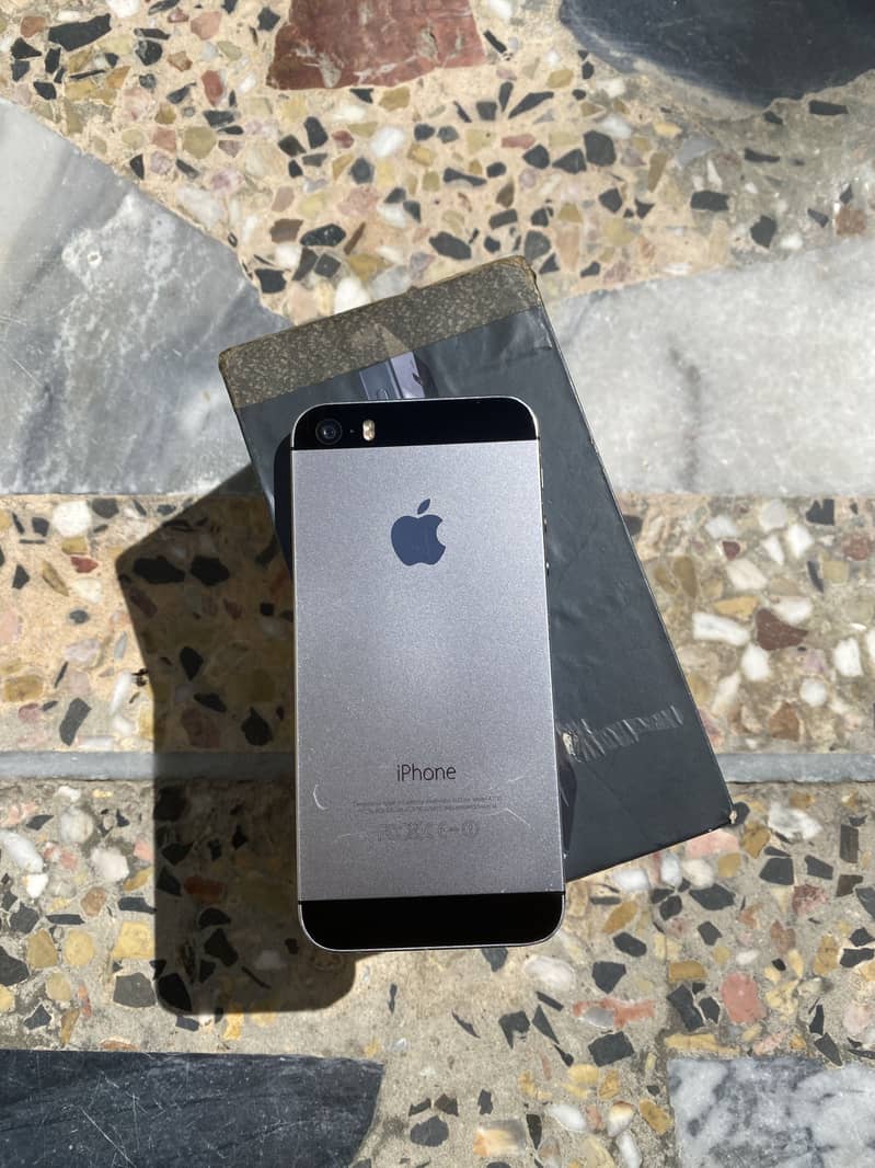 Apple iPhone 5s 7