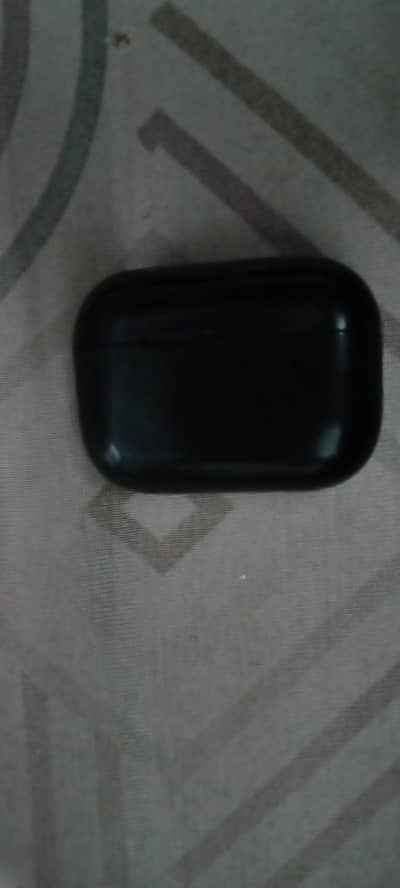 earphones