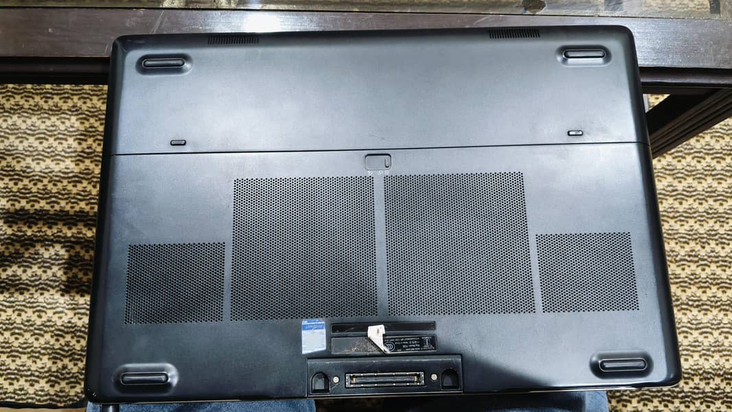 Dell precision 7710 1