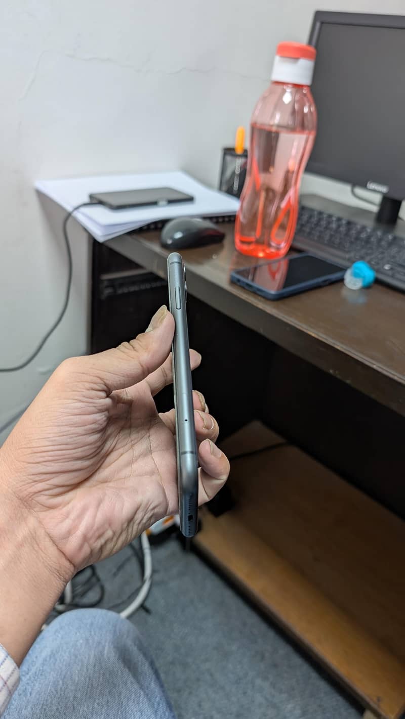 Apple iPhone 11 2