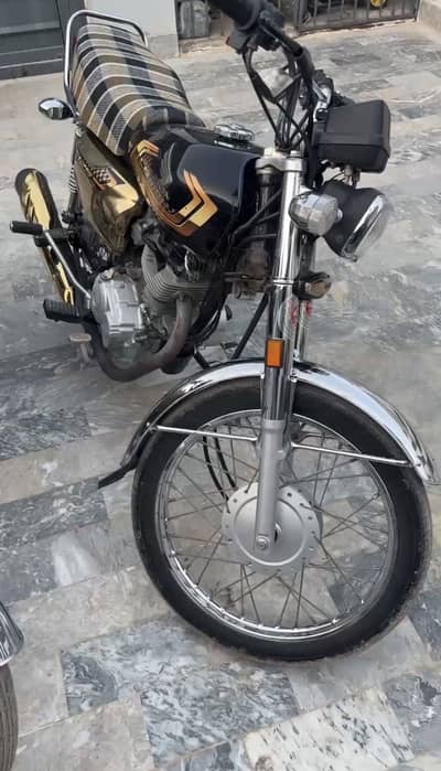 125 GOLD EDITION