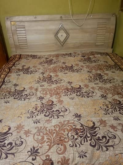 Farniture with spring mattress 4 piece 2 side table