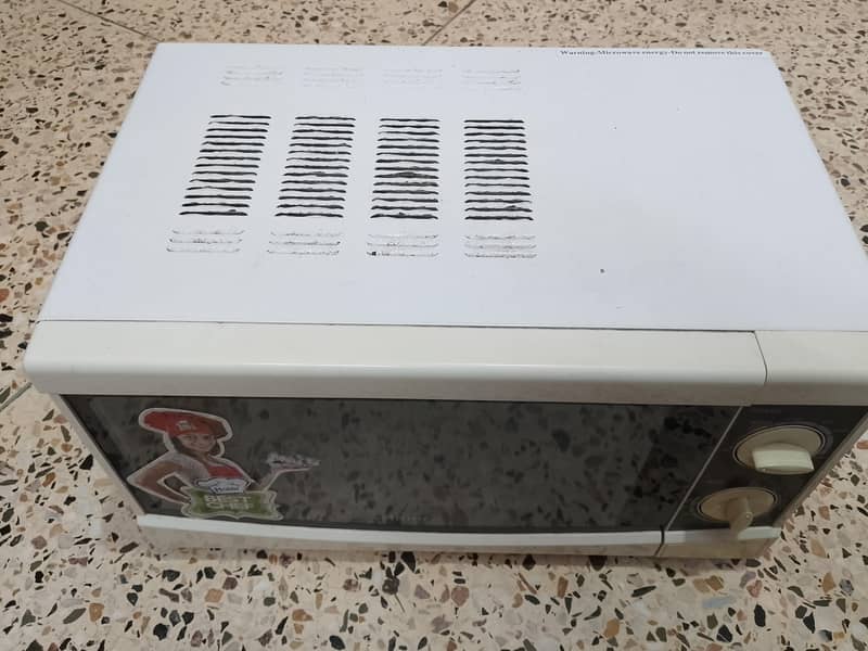 Haier Microwave 1