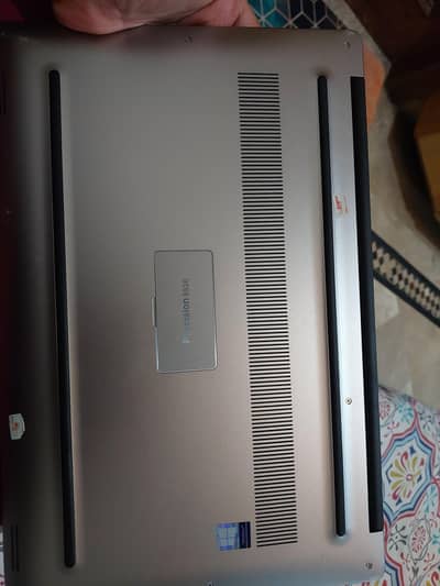 Dell Precision 5520 4k touch 32gb 512GB
