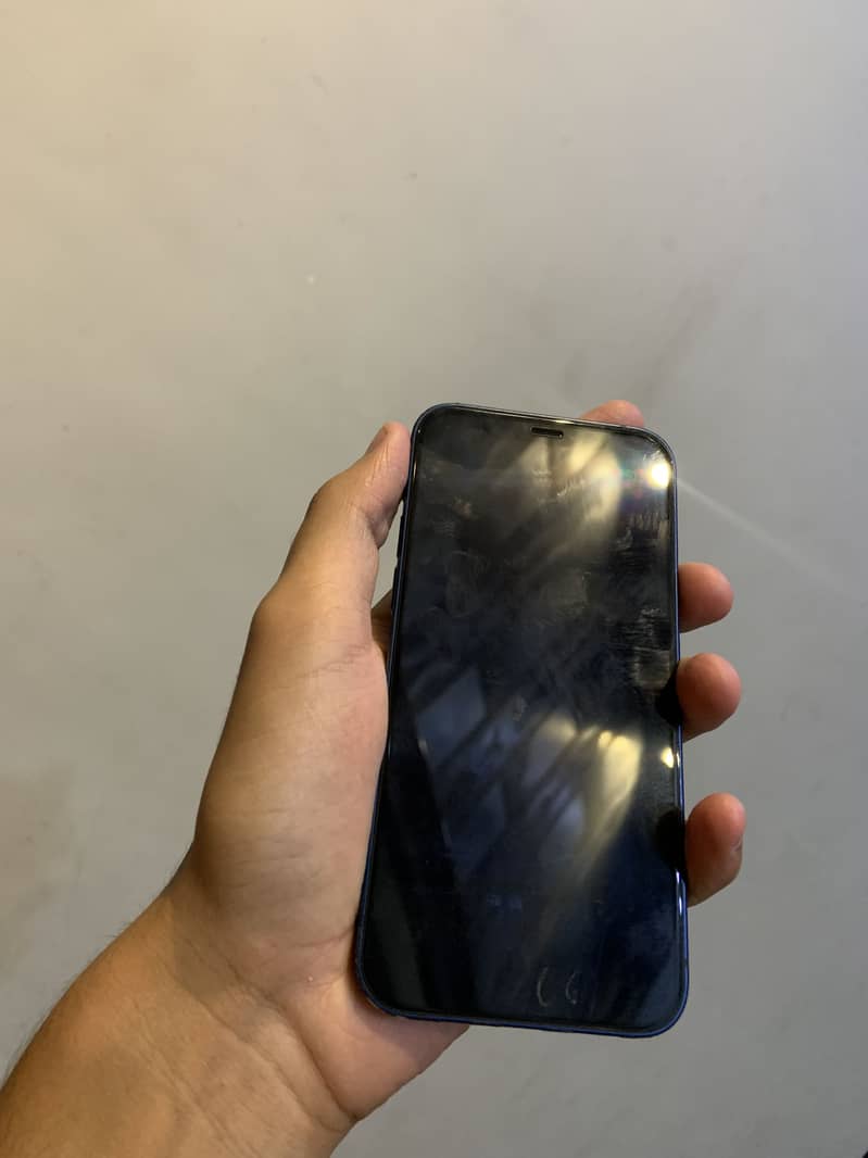 Apple iPhone 12jv 3