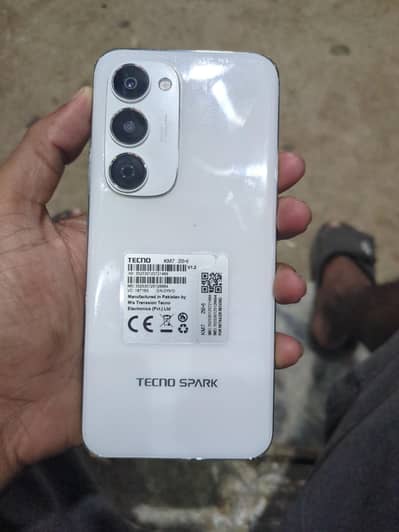 Tecno spark 40 pro+