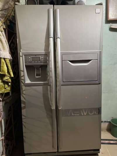 Daewoo fridge good condition