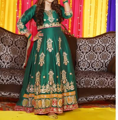 Beautiful Mehndi Green Lehenga | 3 Piece | Small Size |